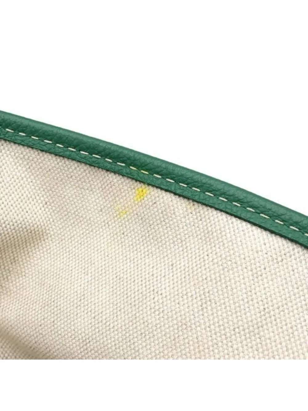 Goyard brand size